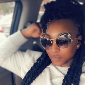 Meet your Posher, Johnae